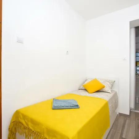 Charming With Pool Near Split Villa Kaštela